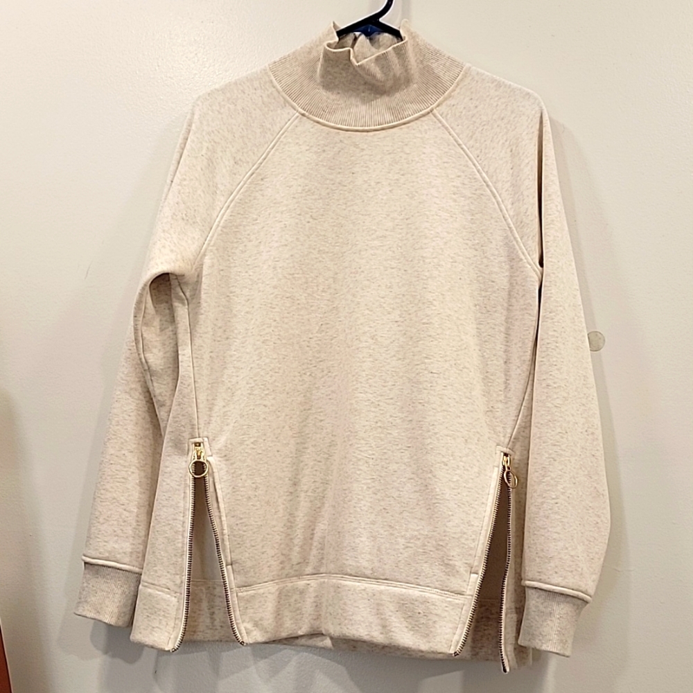 Athleta ladies sweater, size XS, EUC